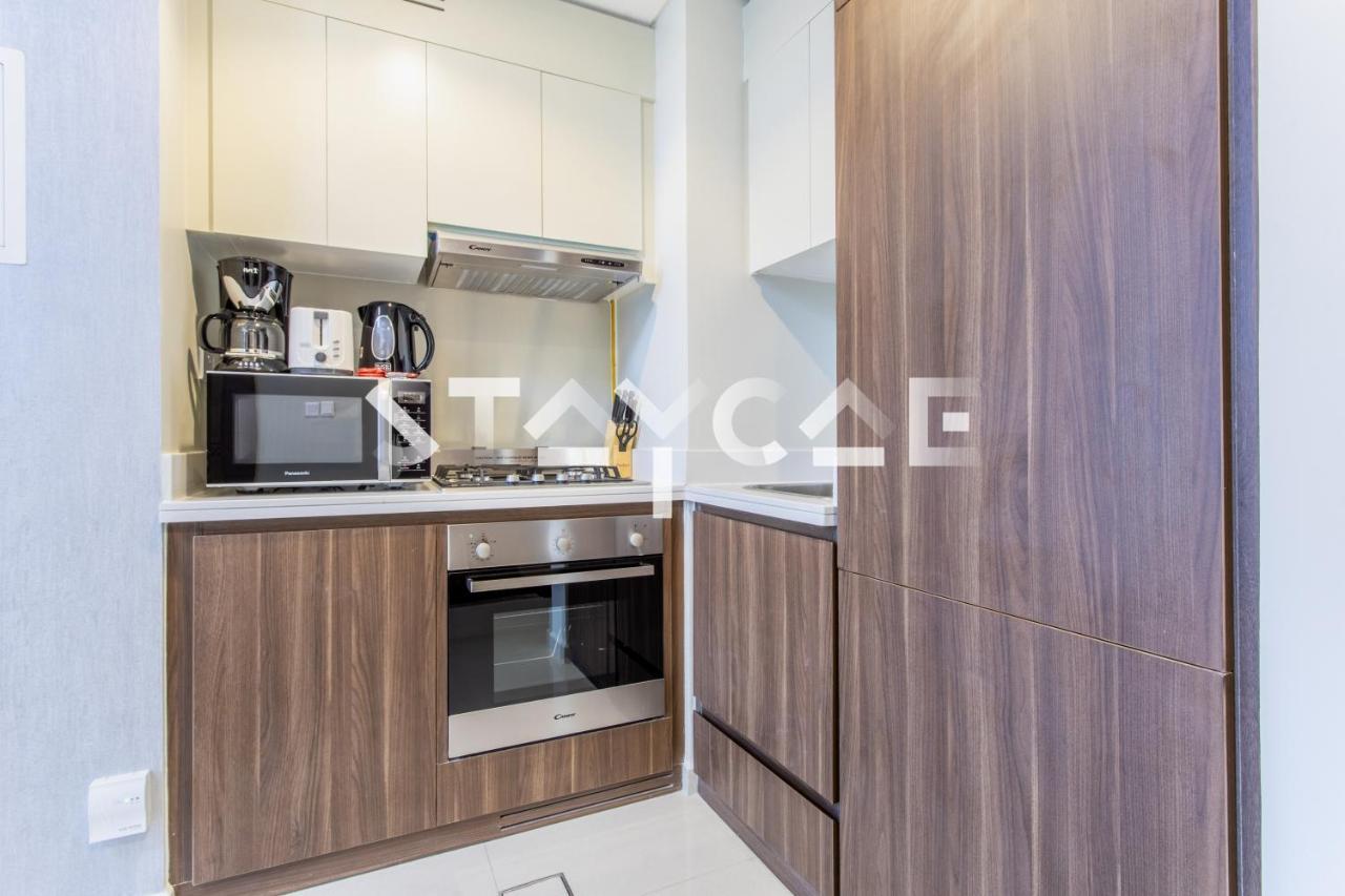 Staycae Homes - Reva Апартаменти